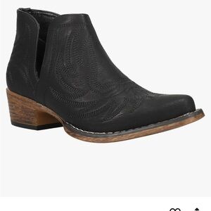 Black short cowboy boots worn once